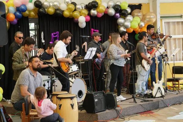 CELEBRAMOS EL DÍA DE LA MÚSICA EN NUESTRO COLEGIO