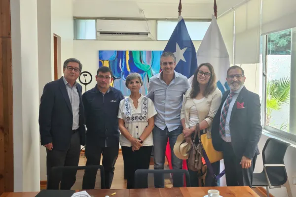 CONSTRUCCIÓN AVO 2: NOS REUNIMOS CON EL ALCALDE DE LA MUNICIPALIDAD DE LA REINA
