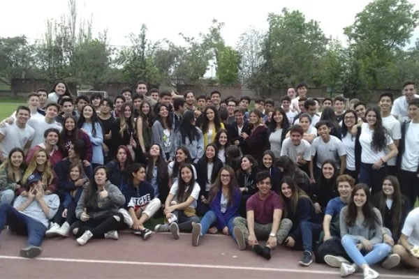 Terceros medios despiden a sus compañeros