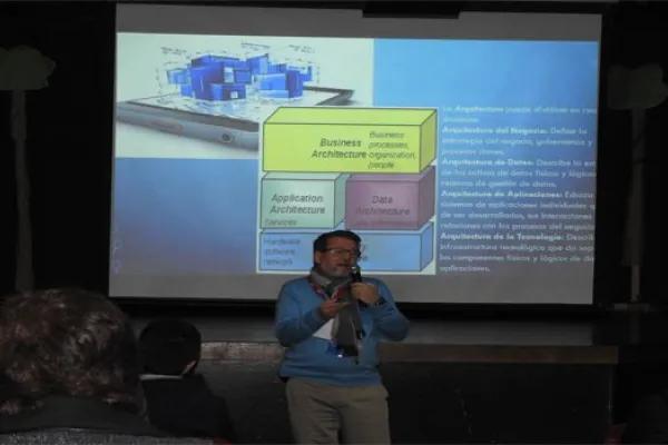 Charla Redes Sociales