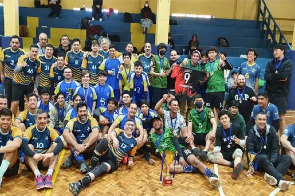 TALLER DE VÓLEIBOL DE APODERADOS