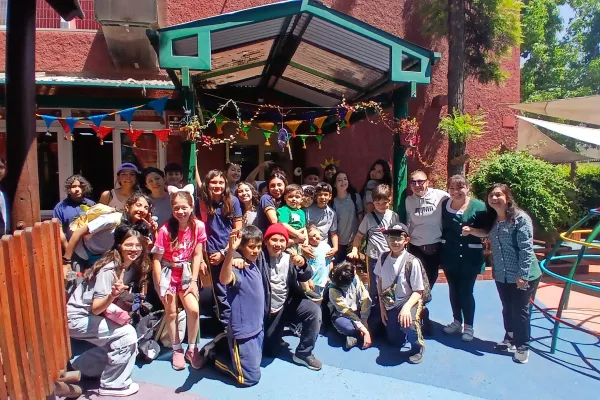 NUESTRO 6° BÁSICO 'A' VISITA UN JARDÍN INFANTIL