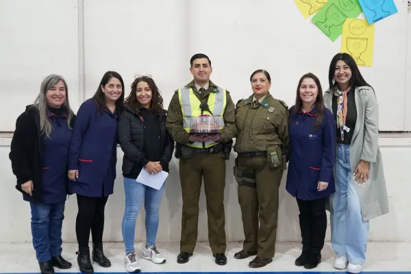 UN LINDO HOMENAJE PARA NUESTROS CARABINEROS