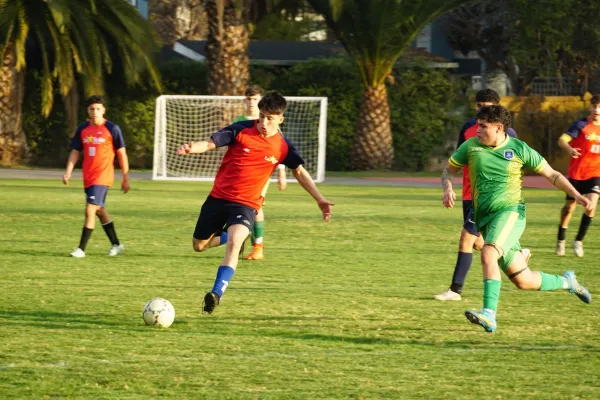 ¡NUESTROS FUTBOLISTAS SON FINALISTAS EN EL TORNEO SOPROLE UC!