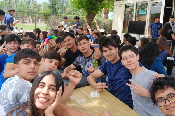 ASÍ COMENZARON LAS DESPEDIDAS DE NUESTROS CUARTOS MEDIOS