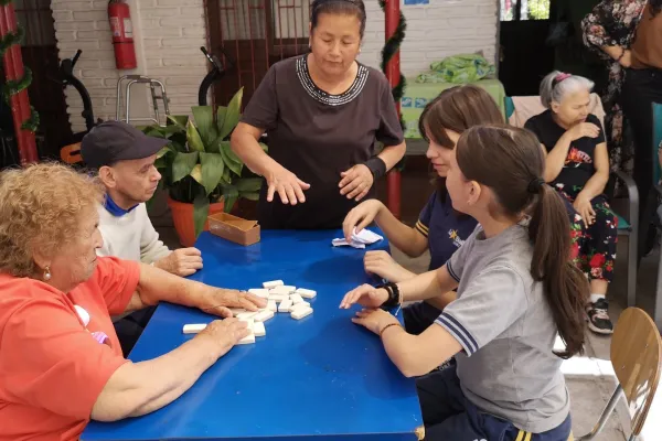 JORNADA DE ENCUENTRO Y ALEGRÍA CON ADULTOS MAYORES